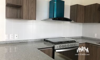 CASA EN RENTA EN NISPEROS CERCA DE VALLE IMPERIAL - 3 RECAMARAS