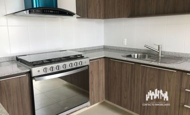 CASA EN RENTA EN NISPEROS CERCA DE VALLE IMPERIAL - 3 RECAMARAS