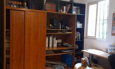 CASA CON EXCELENTE UBICACIÓN- AREA 204m2