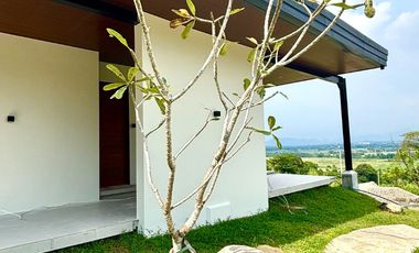 For Sale 2 Bedroom Fully Furnished San Diego Rolling Hills Lian Batangas beach house for sale