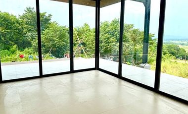 For Sale 2 Bedroom Fully Furnished San Diego Rolling Hills Lian Batangas beach house for sale
