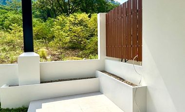 For Sale 2 Bedroom Fully Furnished San Diego Rolling Hills Lian Batangas beach house for sale