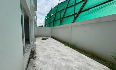 *VENDO hermoso departamento de ESTRENO PLANTA BAJA, EN URBANIZACION RIVER PARK