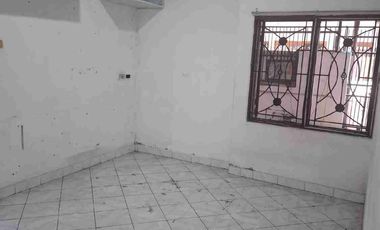 Disewakan Rumah bisa utk tinggal , taruh brg ,dll