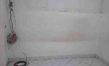 Disewakan Rumah bisa utk tinggal , taruh brg ,dll