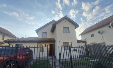 VENDE HERMOSA CASA EN EL POLO DE MACHALI