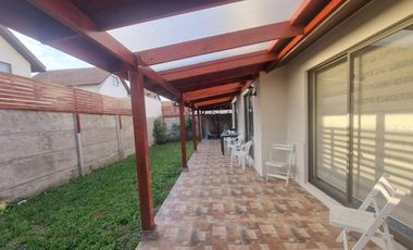 VENDE HERMOSA CASA EN EL POLO DE MACHALI