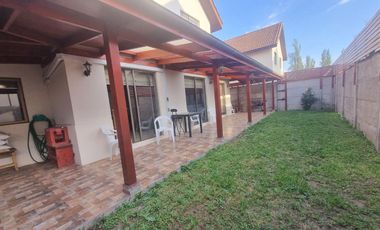VENDE HERMOSA CASA EN EL POLO DE MACHALI