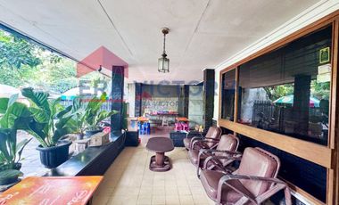 Rumah Cantik Bergaya Vintage Dekat MOG & Area Kuliner Potensi Bisnis Tinggi