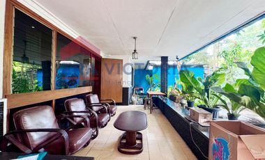 Rumah Cantik Bergaya Vintage Dekat MOG & Area Kuliner Potensi Bisnis Tinggi