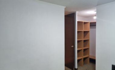 ARRIENDO CASA EN SELECTO BARRIO DE MACHALI