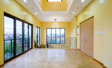 3-bedroom Unit For Sale in Paseo Verde at Real, Las Piñas City