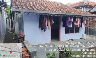 BREBES GANDASULI RUMAH 2 LANTAI STRATEGIS DEKAT JALAN RAYA PANTURA JUAL MURAH