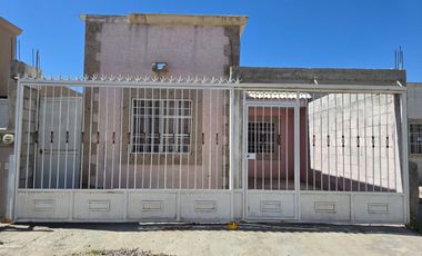 CASA DE 3 RECAMARAS EN VENTA VILLAS CENTENARIO TORREON COAHUILA