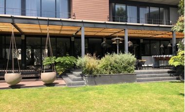 Renta Espectacular Residencia con Terraza y Diseño