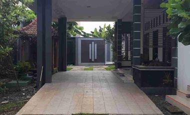 DIJUAL MURAH RUMAH MEWAH SUMBER SURAKARTA JAWA TENGAH