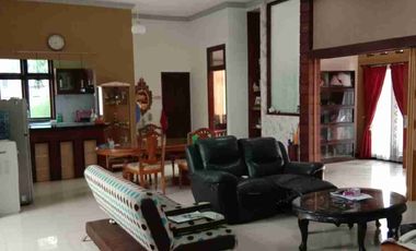 DIJUAL MURAH RUMAH MEWAH SUMBER SURAKARTA JAWA TENGAH