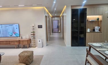 Pre-Selling Luxury Four (4) Bedroom Condo Unit in Clark Freeport Zone Pampanga.