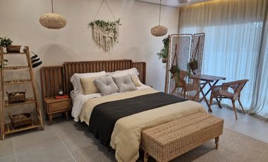 Pre-Selling Luxury Four (4) Bedroom Condo Unit in Clark Freeport Zone Pampanga.