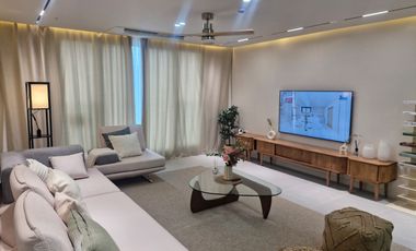 Pre-Selling Luxury Four (4) Bedroom Condo Unit in Clark Freeport Zone Pampanga.