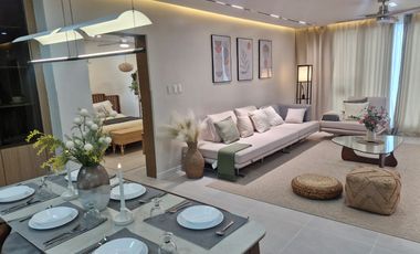 Pre-Selling Luxury Four (4) Bedroom Condo Unit in Clark Freeport Zone Pampanga.