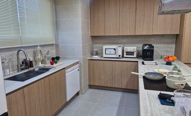 Pre-Selling Luxury Four (4) Bedroom Condo Unit in Clark Freeport Zone Pampanga.