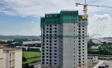 Pre-Selling Luxury Four (4) Bedroom Condo Unit in Clark Freeport Zone Pampanga.