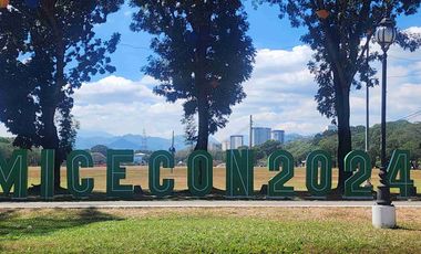 Pre-Selling Luxury Four (4) Bedroom Condo Unit in Clark Freeport Zone Pampanga.