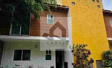 Céntrica Casa en condominio remodelada