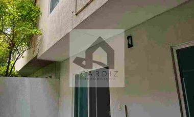 Céntrica Casa en condominio remodelada