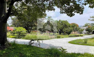 Céntricos Terrenos planos en fraccionamiento