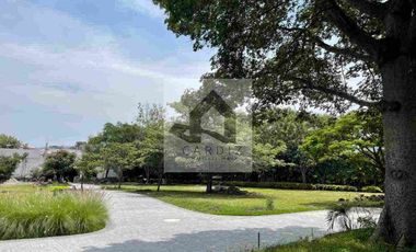 Céntricos Terrenos planos en fraccionamiento