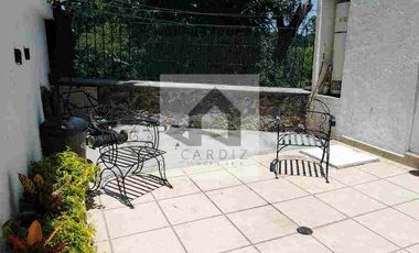 Casa sola en privada con portón eléctrico