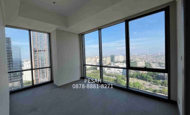 jual rugi apartemen menara jakarta, 3 + 1 bedroom. Termewah dan one living concept. Lokasi di Kemayoran persis depan Jiexpo ( Jakarta Fair )