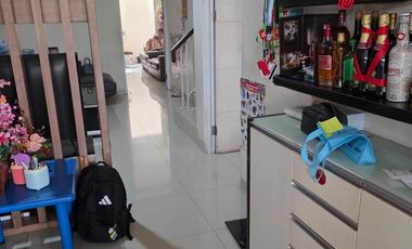 Rumah Green Lake City Cluster Amerika Latin Dijual Cepat Siap Huni Semi Furnished