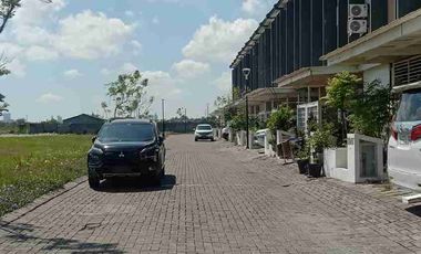 disewakan rumah Oakwood royal residence Wiyung Surabaya barat