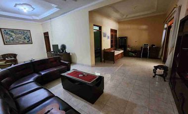 Rumah Bagus Akses Aspal Lebar Dekat Fave Hotel Sumber