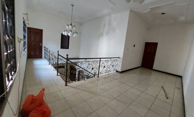 DISEWAKAN RUMAH DI DHARMAHUSADA INDAH