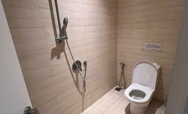 Disewa Rumah Mewah 2 Lantai Full Furnished Siap Huni Bisa Langsung Masuk Green Lake City Cluster Amerika Latin