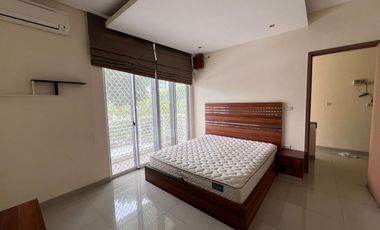 Disewa Rumah Mewah 2 Lantai Full Furnished Siap Huni Bisa Langsung Masuk Green Lake City Cluster Amerika Latin