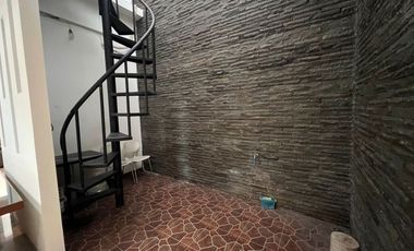 Disewa Rumah Mewah 2 Lantai Full Furnished Siap Huni Bisa Langsung Masuk Green Lake City Cluster Amerika Latin