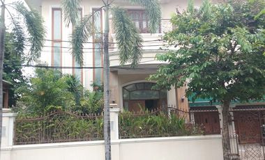 Rumah 2 Lantai Kelapa Gading Kirana Hook Timur