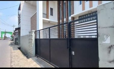 Jual Rumah STRATEGIS cocok untuk Kantor ataupun hunian di dekat Polban sariwangi Gegerkalong Bandung