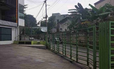 Sewa Bangunan Cocok untuk Resto, Studio, Cafe di Belakang Apartemen Trans Cibubur