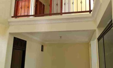 Baru Renov‼️Rumah Rungkut Menanggal Harapan Luas Tanah : 180m²