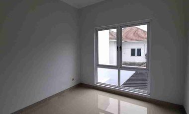 Rumah Baru Renov Bagus di Kota Wisata Cibubur