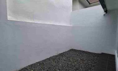 Rumah Baru Renov Bagus di Kota Wisata Cibubur