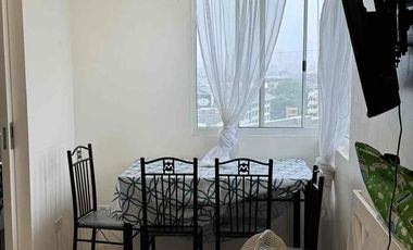 Resell condo in El Pueblo Manila near CEU below market value