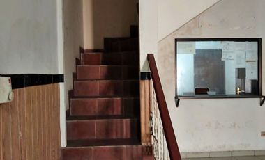 Ruko Sewa 1,5 Lantai Siap Huni dan Strategis di Jl. Batuampar, Condet