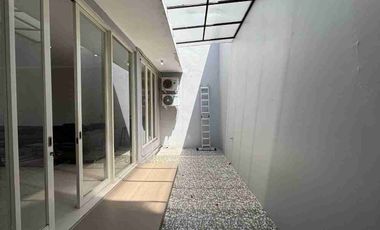 CASA TOBAGO SEMI FURNISHED BAGUS SIAP HUNI